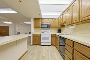 9510 S Kolmar Ave, Oak Lawn, IL 60453 - Photo 24