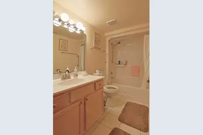 9510 S Kolmar Avenue #212, Oak Lawn, IL 60453 - Photo 12