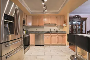9510 S Kolmar Ave, Oak Lawn, IL 60453 - Photo 6