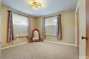 365 Woodland Dr, Grayslake, IL 60030 - Photo 20