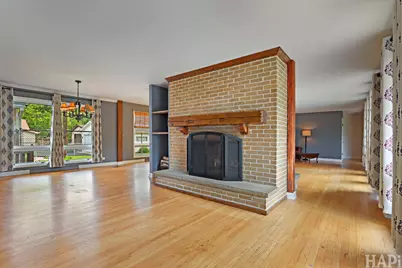 365 Woodland Drive, Grayslake, IL 60030 - Photo 8