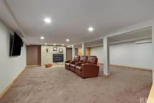365 Woodland Dr, Grayslake, IL 60030 - Photo 28