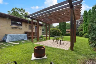 365 Woodland Dr, Grayslake, IL 60030 - Photo 36