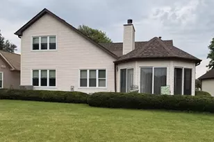 21070 W Hazelnut Ln, Plainfield, IL 60544 - Photo 2