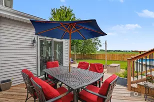 437 Raintree Dr, Oswego, IL 60543 - Photo 30