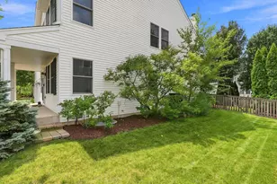 1140 Blackberry Creek Dr, Elburn, IL 60119 - Photo 24