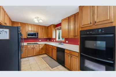 [Address not provided], Elburn, IL 60119 - Photo 8