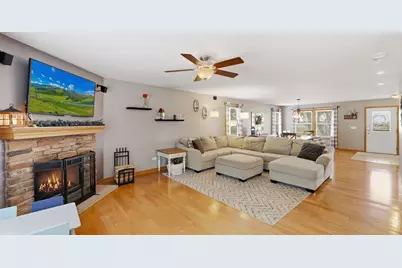 [Address not provided], Elburn, IL 60119 - Photo 4