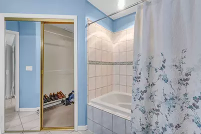 563 N Woodfield Trail, Roselle, IL 60172 - Photo 28