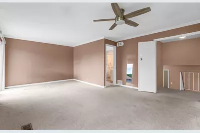 563 N Woodfield Trail, Roselle, IL 60172 - Photo 26