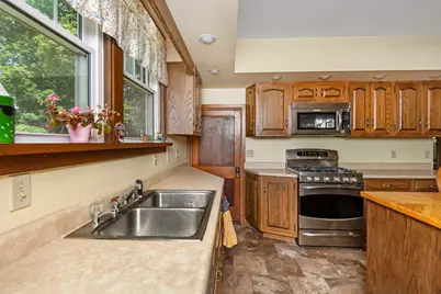301 S Oak Street, Pontiac, IL 61764 - Photo 10