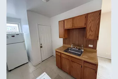 5011 W Cermak Road #27, Cicero, IL 60804 - Photo 4