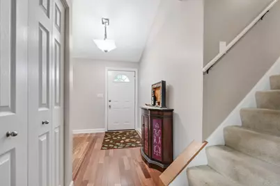 613 Gavin Avenue, Romeoville, IL 60446 - Photo 2