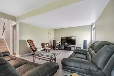 613 Gavin Avenue, Romeoville, IL 60446 - Photo 18