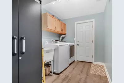 613 Gavin Avenue, Romeoville, IL 60446 - Photo 22