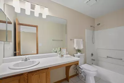 280 Persimmon Court, Round Lake Beach, IL 60073 - Photo 14