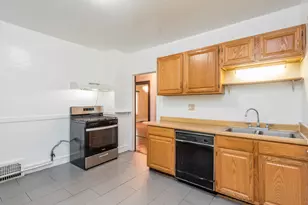 419 Hickory St, Waukegan, IL 60085 - Photo 14