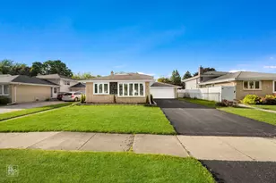 6224 W 91st St, Oak Lawn, IL 60453 - Photo 2