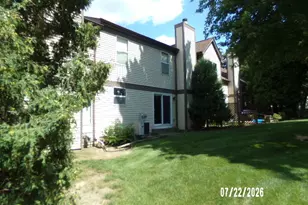 11 Oxford Ct, Algonquin, IL 60102 - Photo 2