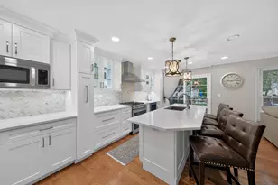 262 Benton Ln, Bloomingdale, IL 60108 - Photo 8