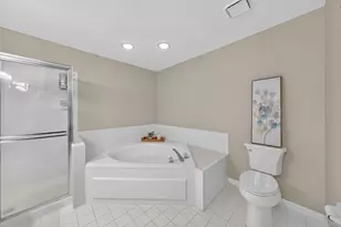 262 Benton Ln, Bloomingdale, IL 60108 - Photo 14