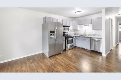 695 Dean Drive #G, South Elgin, IL 60177 - Photo 2