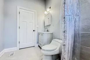 2436 Grove Ave, Berwyn, IL 60402 - Photo 24