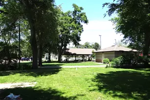 190 W Maple St, Coal City, IL 60416 - Photo 4