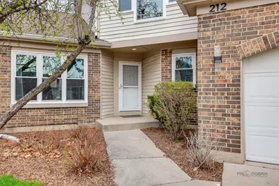 212 Willow Parkway, Buffalo Grove, IL 60089 - Photo 2