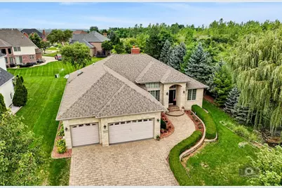 16609 Sterling Drive, Lemont, IL 60439 - Photo 2