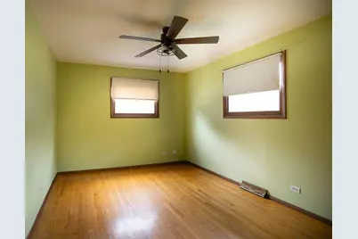 936 Estes Street, Gurnee, IL 60031 - Photo 10