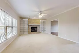 2107 Crossgate Ct, Champaign, IL 61822 - Photo 10