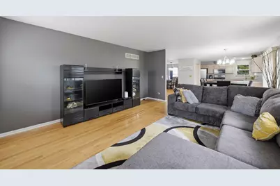 135 Fairfield Drive, Romeoville, IL 60446 - Photo 6