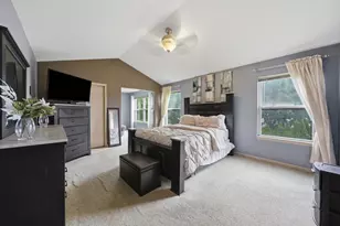 135 Fairfield Dr, Romeoville, IL 60446 - Photo 14