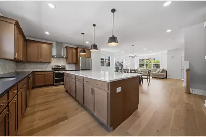8367 Mulberry Avenue, Morton Grove, IL 60053 - Photo 14