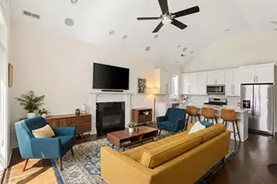 5945 N Campbell Ave, Chicago, IL 60659 - Photo 4