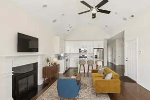 5945 N Campbell Ave, Chicago, IL 60659 - Photo 6