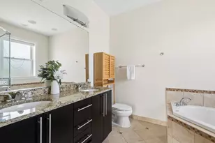5945 N Campbell Ave, Chicago, IL 60659 - Photo 20