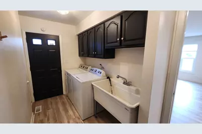 7749 Lyman Avenue, Darien, IL 60561 - Photo 20