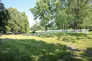 230 University Ln, Elk Grove Village, IL 60007 - Photo 24
