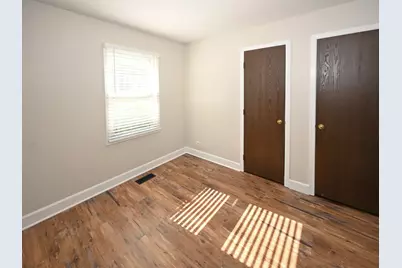 230 University Lane, Elk Grove Village, IL 60007 - Photo 14