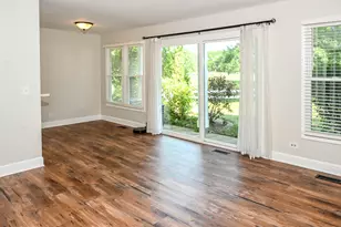 230 University Ln, Elk Grove Village, IL 60007 - Photo 6