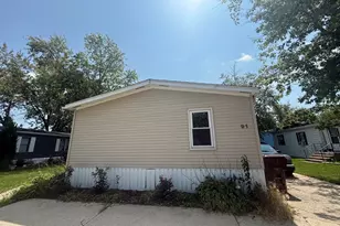 91 Candlegate Cir, Matteson, IL 60443 - Photo 1