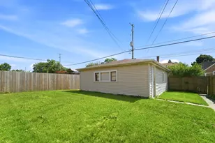 13227 S Escanaba Ave, Chicago, IL 60633 - Photo 18