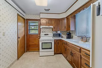 2115 Maple Road, Joliet, IL 60432 - Photo 6