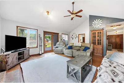 8 Woodside Avenue, Kankakee, IL 60901 - Photo 6