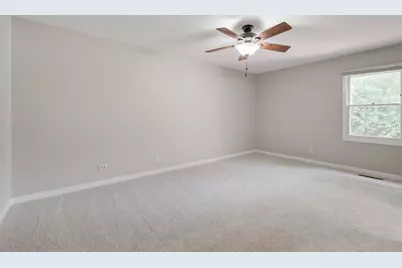 901 Hampton Court, McHenry, IL 60050 - Photo 14