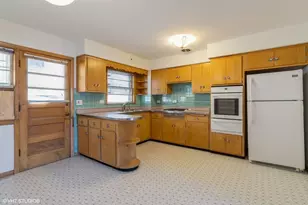 7 S Home Ave, Park Ridge, IL 60068 - Photo 4