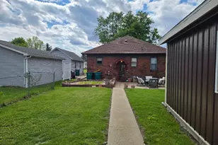 1113 Johnson St, Streator, IL 61364 - Photo 4