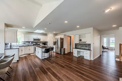 24065 Ascot Court, Naperville, IL 60564 - Photo 18